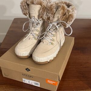 Sperry Women's Cream Fur-Lined Winter Boots